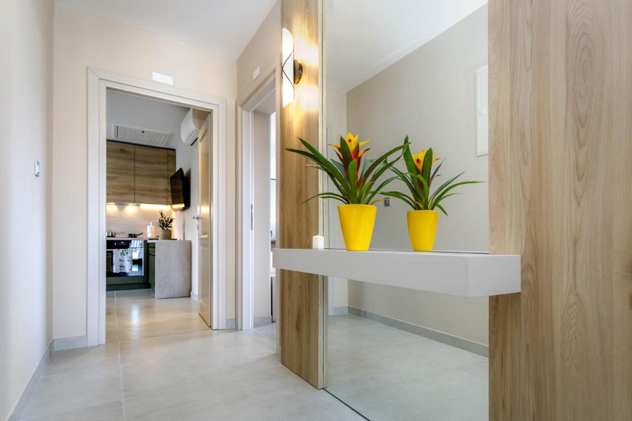 Apartments Olivia & Navy, Silo 外观 照片